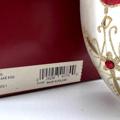 WATERFORD Swirling Snowflake Egg Ornament