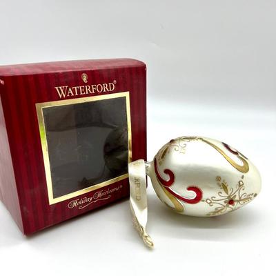 WATERFORD Swirling Snowflake Egg Ornament