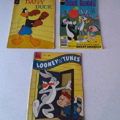 Comic Books Daffy Duck, Looney tunes and Bugs Bunny