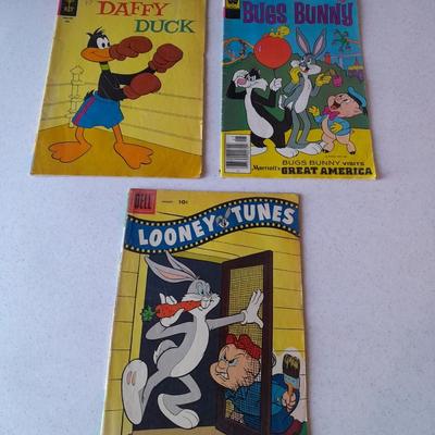 Comic Books Daffy Duck, Looney tunes and Bugs Bunny