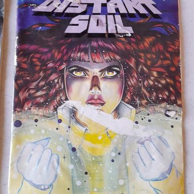 Horror Comic books and other books Crossed 3D, Nightmare on Elm Street, Distant Soh, and Twilight zone.