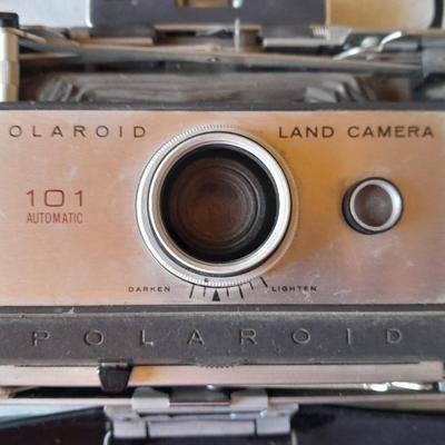 Vintage Polaroid land camera 101 Automatic