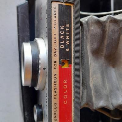 Vintage Polaroid land camera 101 Automatic