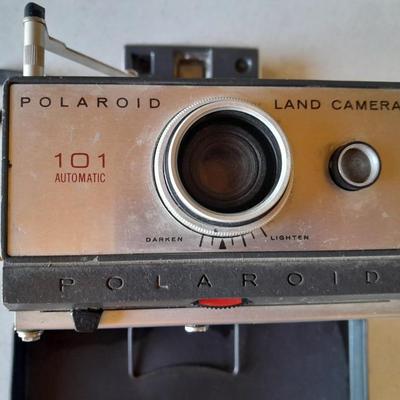 Vintage Polaroid land camera 101 Automatic