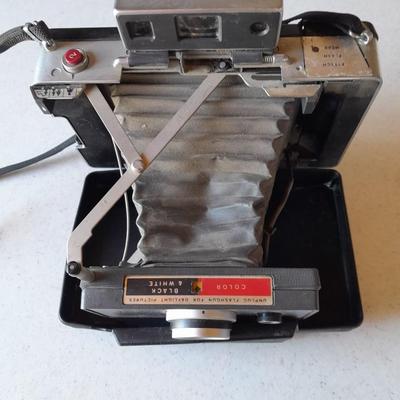 Vintage Polaroid land camera 101 Automatic