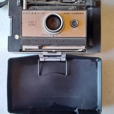 Vintage Polaroid land camera 101 Automatic