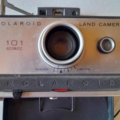 Vintage Polaroid land camera 101 Automatic