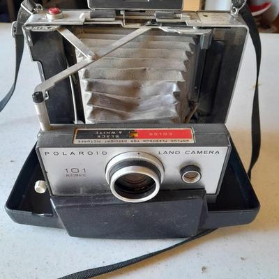 Vintage Polaroid land camera 101 Automatic