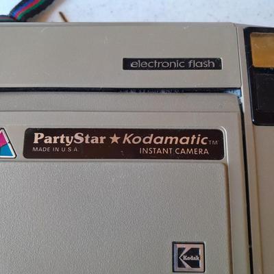 Vintage Kodamatic Instant color Film camera HS144-10