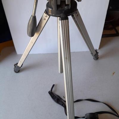 Vivitar TEC155 35mm Camera with Velbon tripod