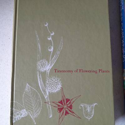 Gardening books Container gardening, Garden insects, Bonsai Saiki, and taxonomy of flowering plants