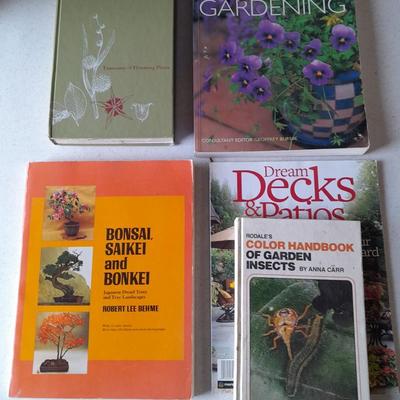 Gardening books Container gardening, Garden insects, Bonsai Saiki, and taxonomy of flowering plants