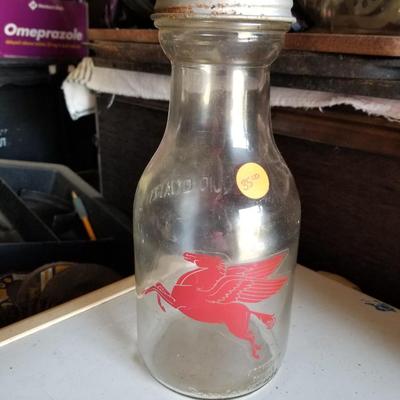 Mobil Glass Oil Jar