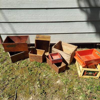 Old Wooden Ad Crates and Boxes (OB4-BBL)