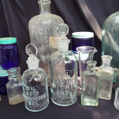 Antique Apothecary Bottles and Jars (OB4-BBL)