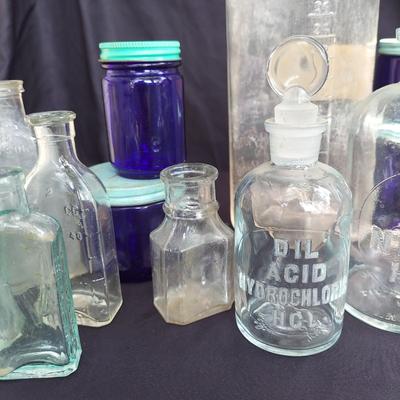 Antique Apothecary Bottles and Jars (OB4-BBL)