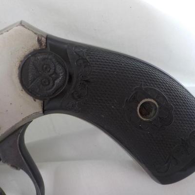 Iver- Johnson 32 cal / 5 shot revolver/ est $110 to $200.