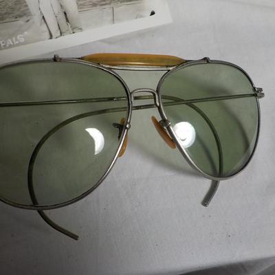 World War 2 , Aviator Ocean Pacific Sunglasses. (real) & case./ Est. $120 to $350.