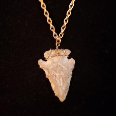 Deer Antler Pendants, Earrings and Arrowhead Necklace (K-KD)