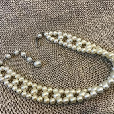 Vintage Pearl Type Choker Necklace