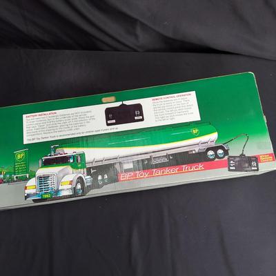 Diecast Collectable Semi Trucks (OB4-BBL)