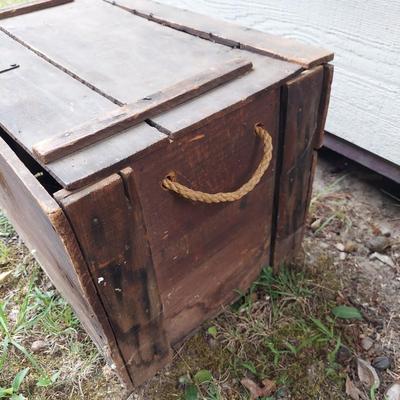 Antique Wooden box w/ Hinged Lid and Mallet (OB4-BBL)