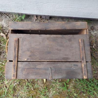 Antique Wooden box w/ Hinged Lid and Mallet (OB4-BBL)