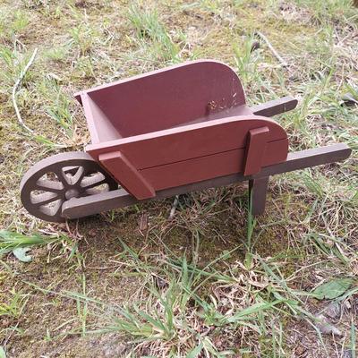 Wooden Outhouse Birdhouses & Wheelbarrows (OB4-BBL)