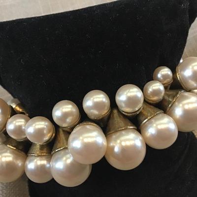 Beautiful Brass Tone Faux Pearl Bracelet