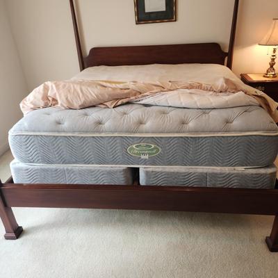 Simmons Beautyrest Dreamwell King Size Mattress and Box Springs