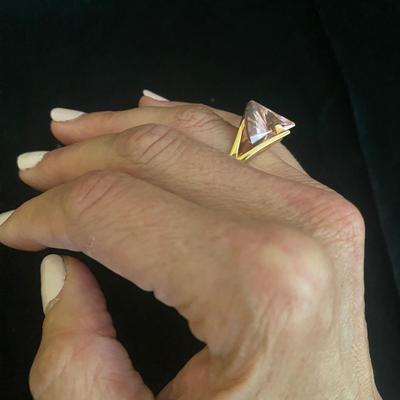 Large Pink Stone Gold Ring (D-TF)