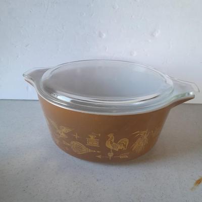 Pyrex > EARLY AMERICAN Gold on Brown Handled Casserole with lid and Pyrex Turquoise Chip Square Bowl
