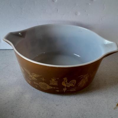Pyrex > EARLY AMERICAN Gold on Brown Handled Casserole with lid and Pyrex Turquoise Chip Square Bowl
