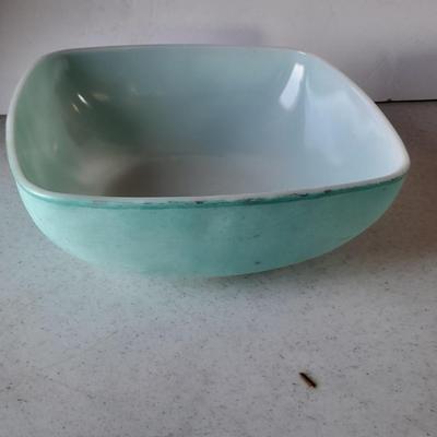 Pyrex > EARLY AMERICAN Gold on Brown Handled Casserole with lid and Pyrex Turquoise Chip Square Bowl