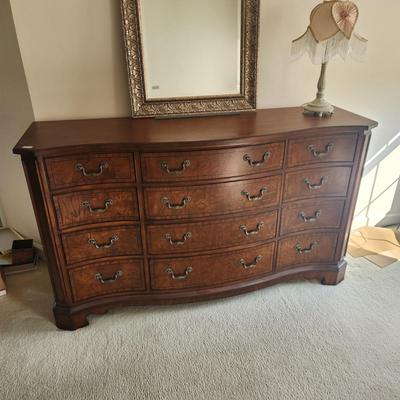 Like New Drexel Heritage Large Chest of Drawers 71x20x41H