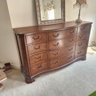Like New Drexel Heritage Large Chest of Drawers 71x20x41H