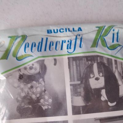 Bucilla Vintage needlecraft kit "Charlie Clown"