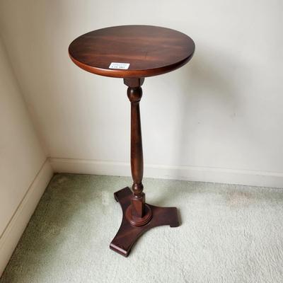Bombay Company Plant Stand Table 12