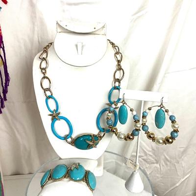 200 Bright Pashmina with Starfish Turquoise Jewelry Set