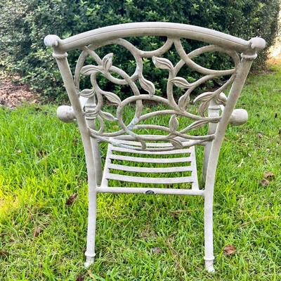 HAMPTON BAY Outdoor Table & 6 Chairs