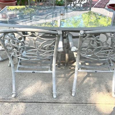 HAMPTON BAY Outdoor Table & 6 Chairs