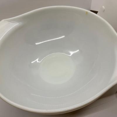 Set of 3 Pyrex Mixing Bowls