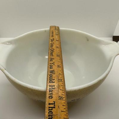 Set of 3 Pyrex Mixing Bowls