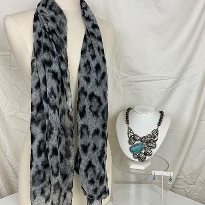 219 Leopard Scarf with Turquoise Colored Silvertone Necklace and Earring Set