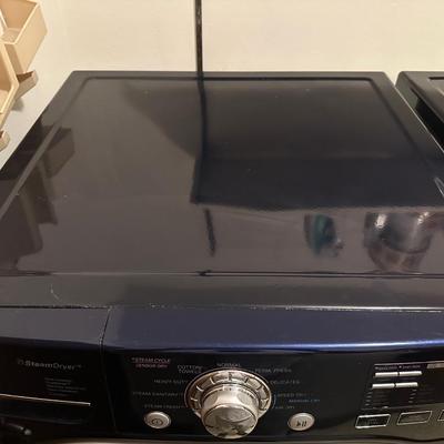 LG Electric Dryer/Washer Set W/ Storage in Bottom (See Description)