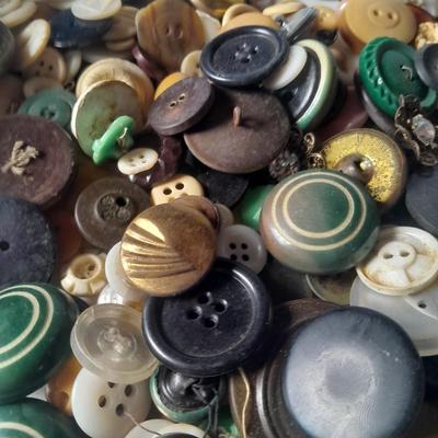 Ziplock bag of Buttons, new, old, vintage and antique