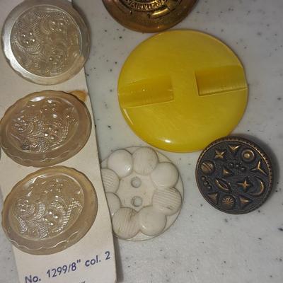 Ziplock bag of Buttons, new, old, vintage and antique