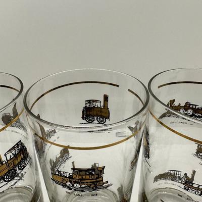 Set of (4) Vintage Collectors Glasses of Trains (See Description)