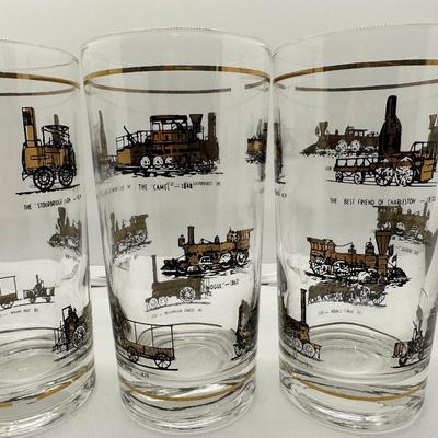 Set of (4) Vintage Collectors Glasses of Trains (See Description)