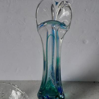 Beautiful Vintage Blue and clear swung / blown glass bud vase with Anchor Hocking three toed dish